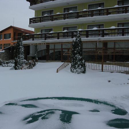 Margarita Hotel Varna Buitenkant foto