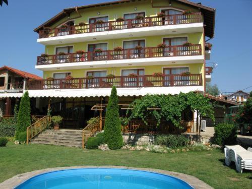 Margarita Hotel Varna Buitenkant foto