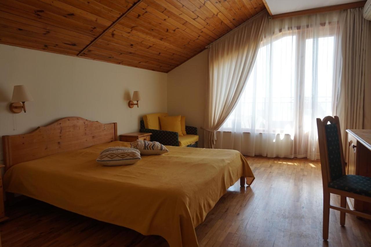 Margarita Hotel Varna Buitenkant foto